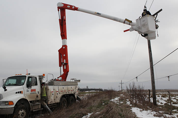 WEA_IceOnPowerLines_sliderimage